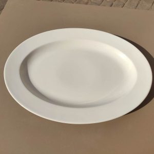 Fuente ovalada de porcelana blanca de 45 x 34 cm
