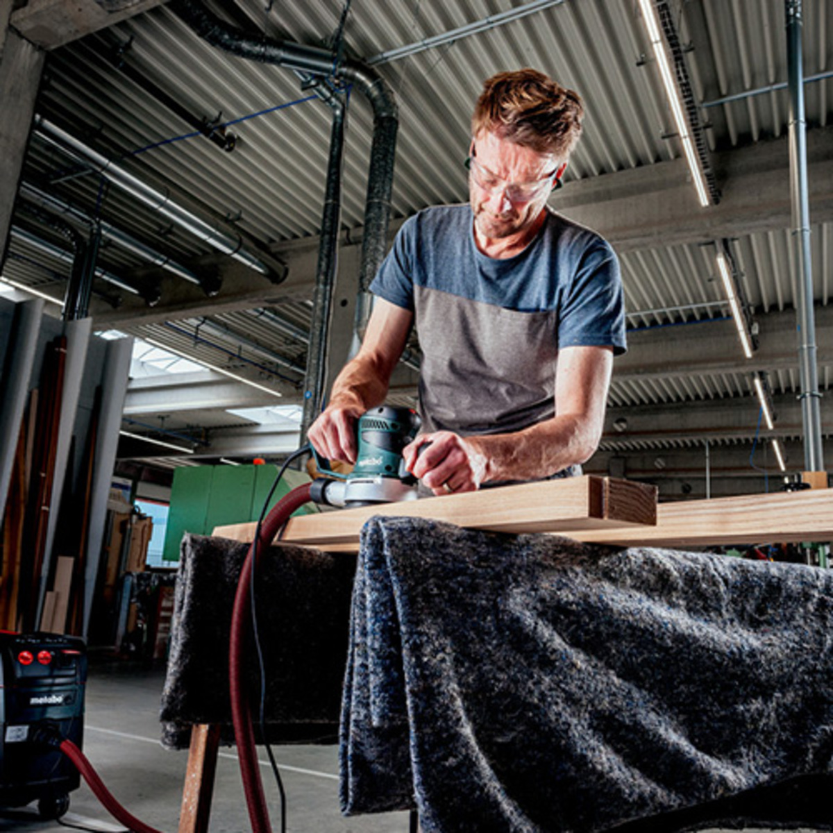 Lijadora orbital Metabo SXE 3150: imagen 2